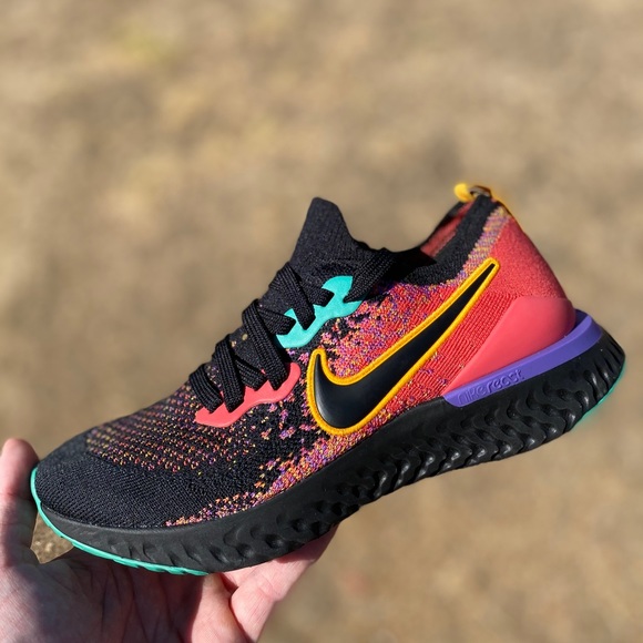 Nike Shoes - Nike Womens Epic React Flyknit 2 Shoes Size 7